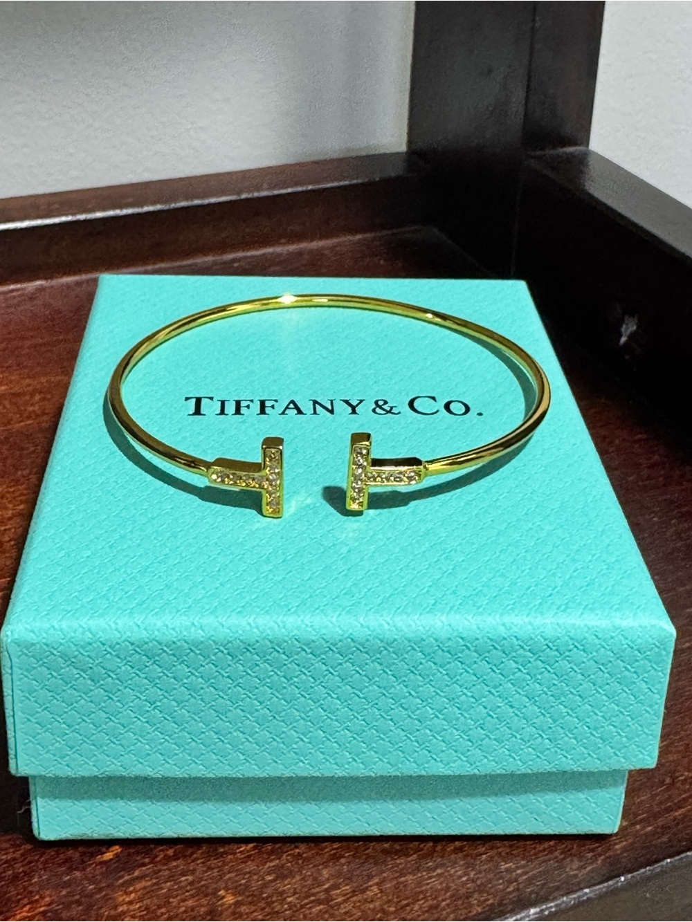 TT gold bracelet
